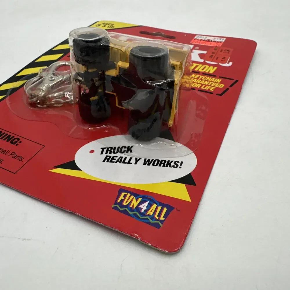 1998 Tonka Mighty Construction Dump Truck Detachable Keychain - NEW